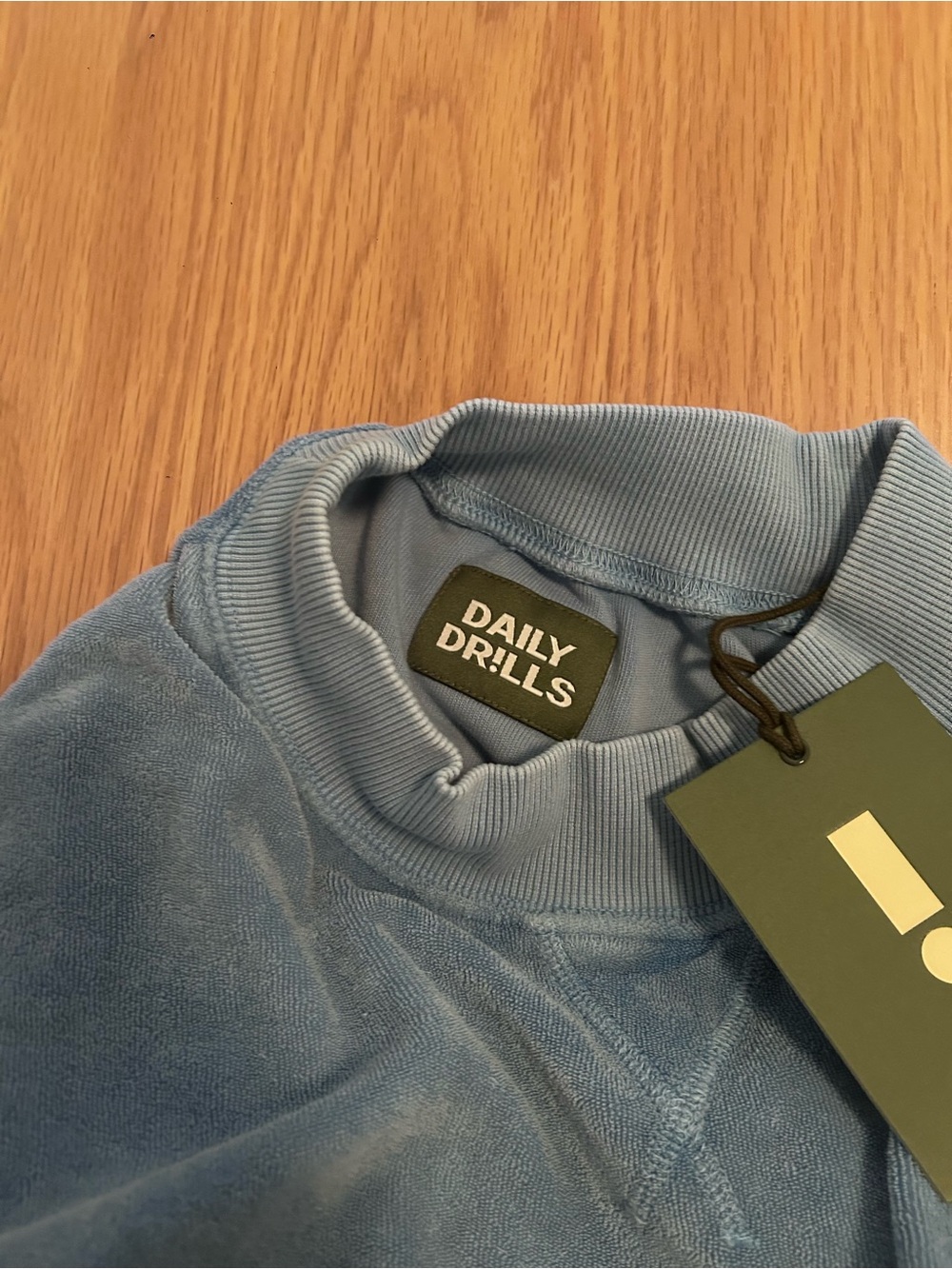 Daily Drills Terry Vintage Crew - Sunbleached Malibu Blue Size M/L NWT - Picture 9 of 11